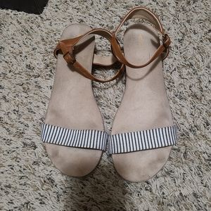 2 pair Merona wedges